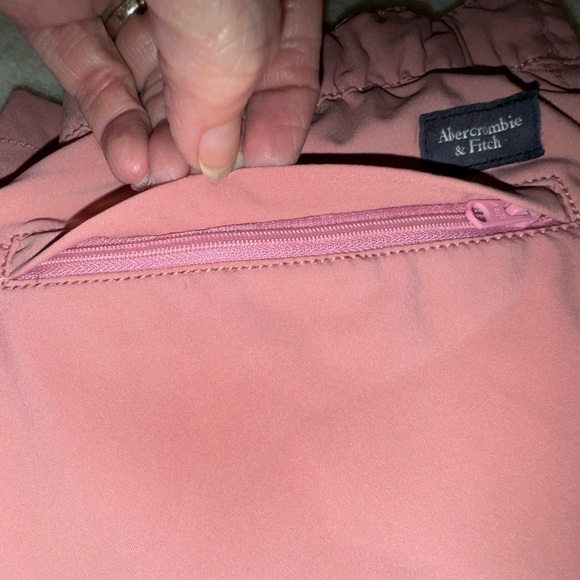 Abercrombie & Fitch men’s Mauve Bermuda Pocket Lightweight Inside Lining size M - Picture 9 of 15